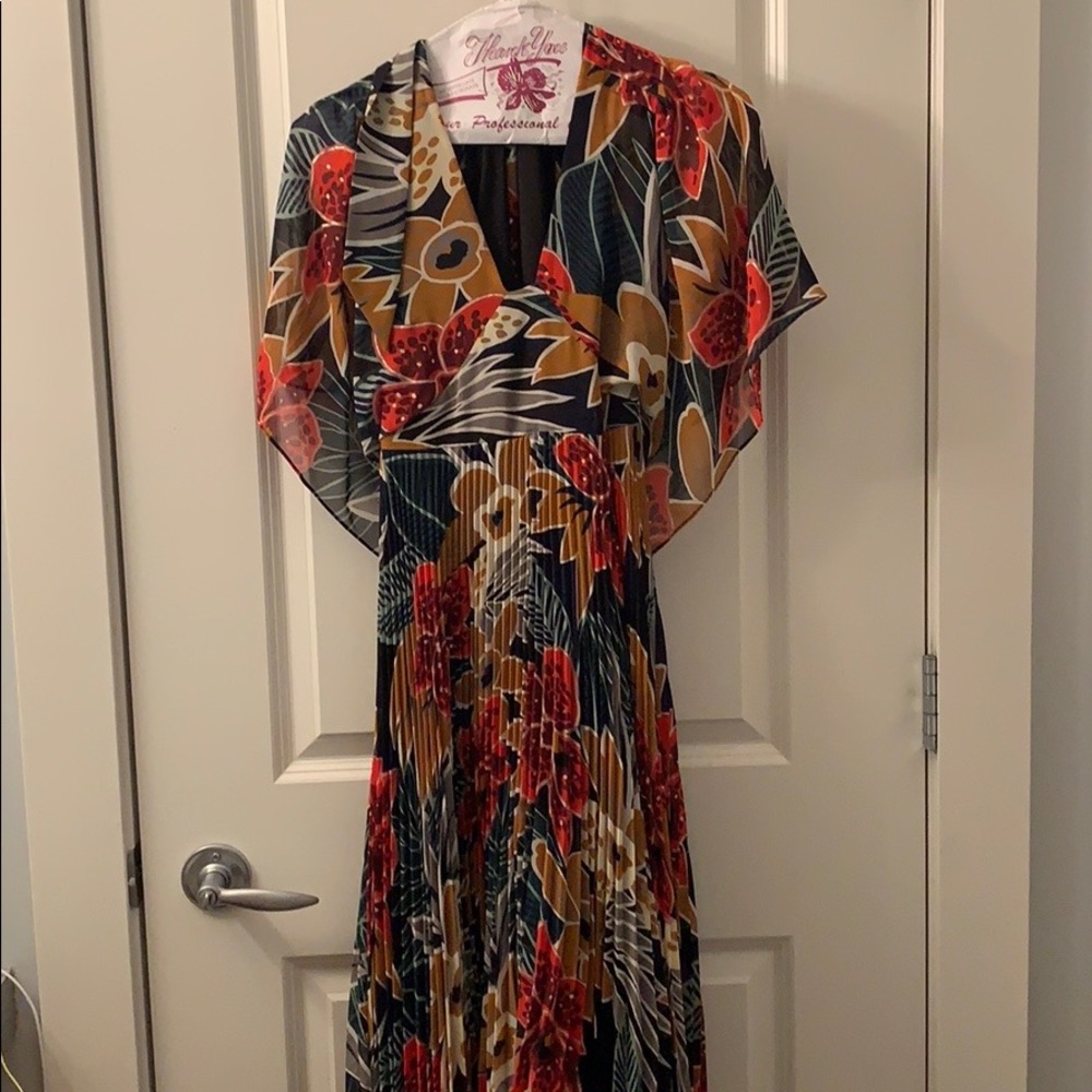 Club Monaco Zorbina midi dress - Picture 2 of 3